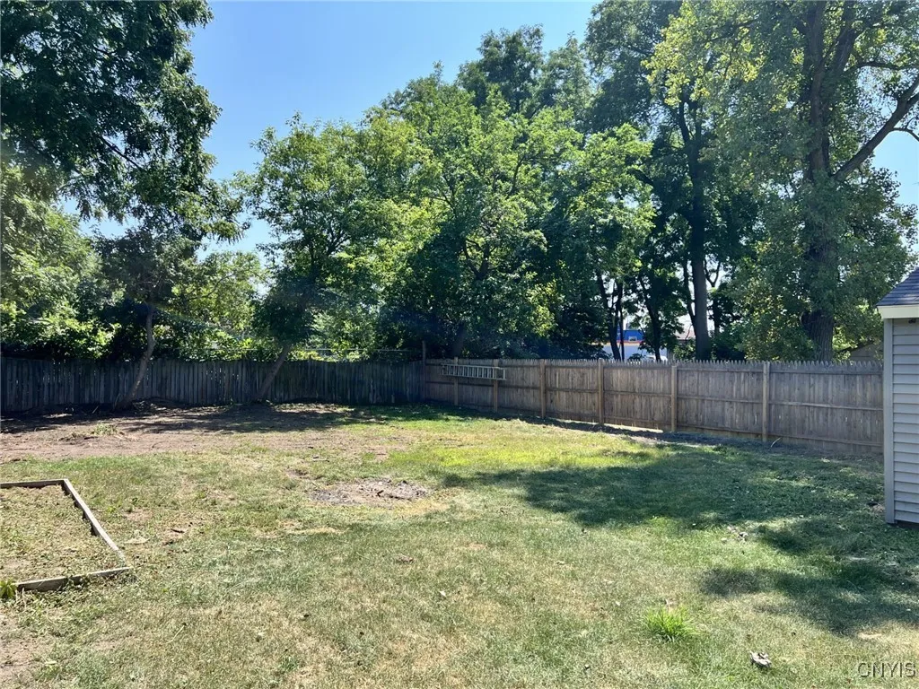104 Sand Road, Salina, New York 13212, Salina, New York 13212, 2 Bedrooms Bedrooms, 5 Rooms Rooms,1 BathroomBathrooms,Residential,Closed,104 Sand Road, Salina, New York 13212,0,S1631387