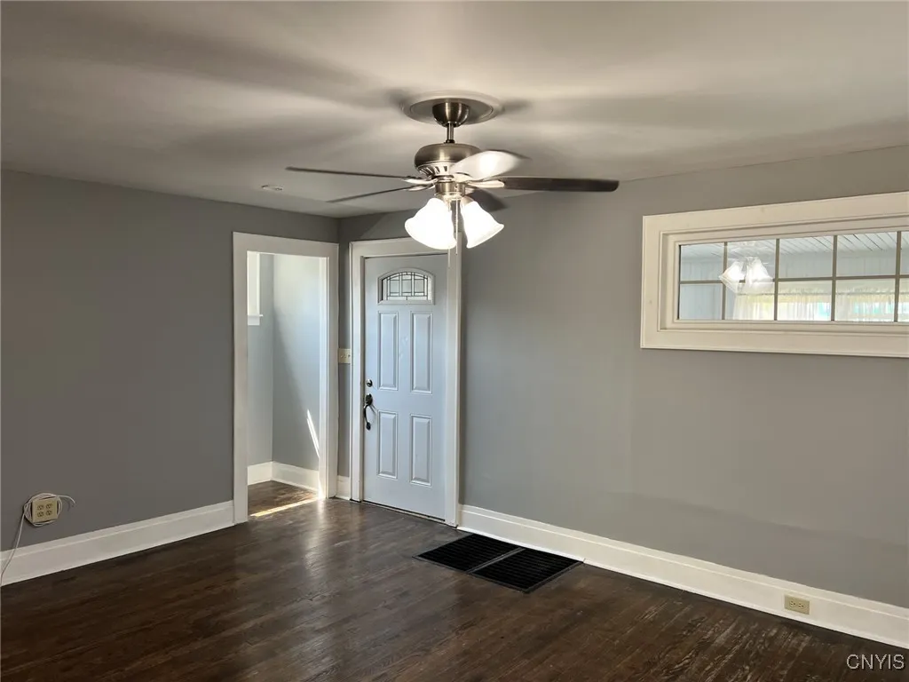 104 Sand Road, Salina, New York 13212, Salina, New York 13212, 2 Bedrooms Bedrooms, 5 Rooms Rooms,1 BathroomBathrooms,Residential,Closed,104 Sand Road, Salina, New York 13212,0,S1631387