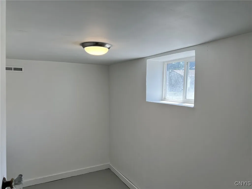 104 Sand Road, Salina, New York 13212, Salina, New York 13212, 2 Bedrooms Bedrooms, 5 Rooms Rooms,1 BathroomBathrooms,Residential,Closed,104 Sand Road, Salina, New York 13212,0,S1631387