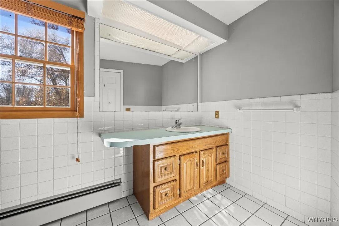 4486 Shadyridge Drive, Hamburg, New York 14075, Hamburg, New York 14075, 5 Bedrooms Bedrooms, 9 Rooms Rooms,2 BathroomsBathrooms,Residential,For Sale,4486 Shadyridge Drive, Hamburg, New York 14075,0,B1631189