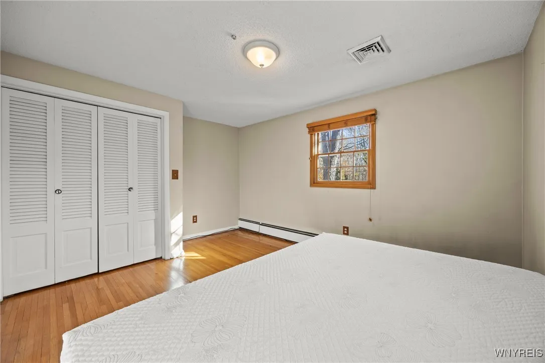 4486 Shadyridge Drive, Hamburg, New York 14075, Hamburg, New York 14075, 5 Bedrooms Bedrooms, 9 Rooms Rooms,2 BathroomsBathrooms,Residential,For Sale,4486 Shadyridge Drive, Hamburg, New York 14075,0,B1631189