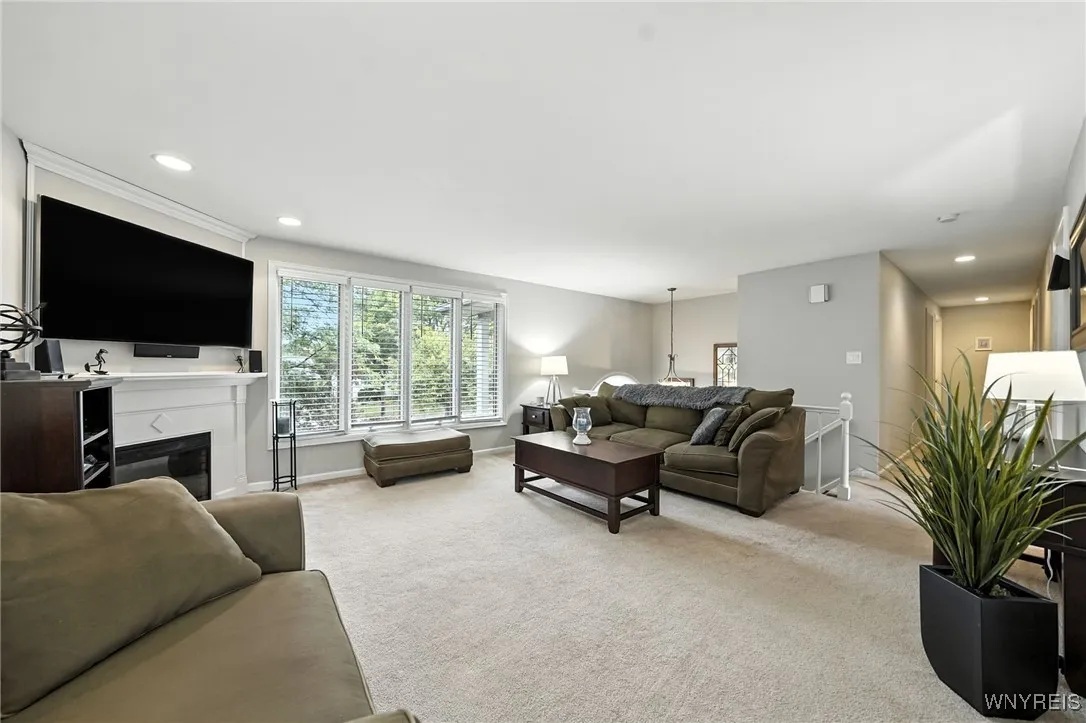 187 Willowgrove South, Tonawanda, New York 14150, Tonawanda, New York 14150, 4 Bedrooms Bedrooms, 9 Rooms Rooms,2 BathroomsBathrooms,Residential,Closed,187 Willowgrove South, Tonawanda, New York 14150,0,B1632512