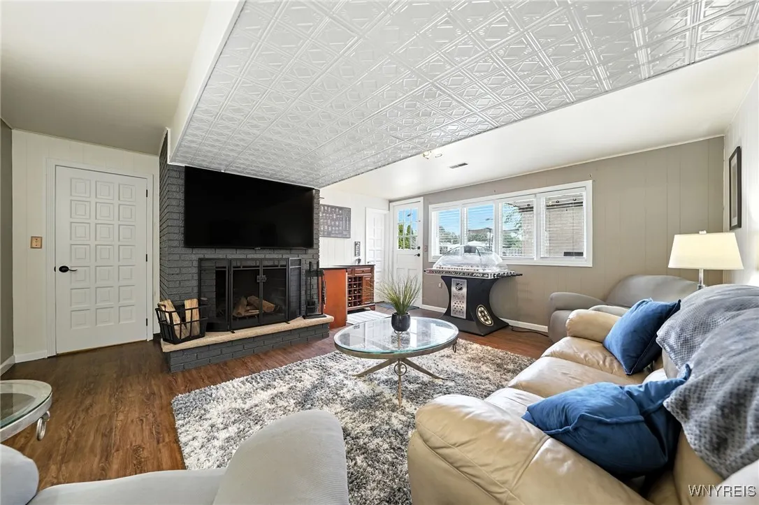 187 Willowgrove South, Tonawanda, New York 14150, Tonawanda, New York 14150, 4 Bedrooms Bedrooms, 9 Rooms Rooms,2 BathroomsBathrooms,Residential,Closed,187 Willowgrove South, Tonawanda, New York 14150,0,B1632512