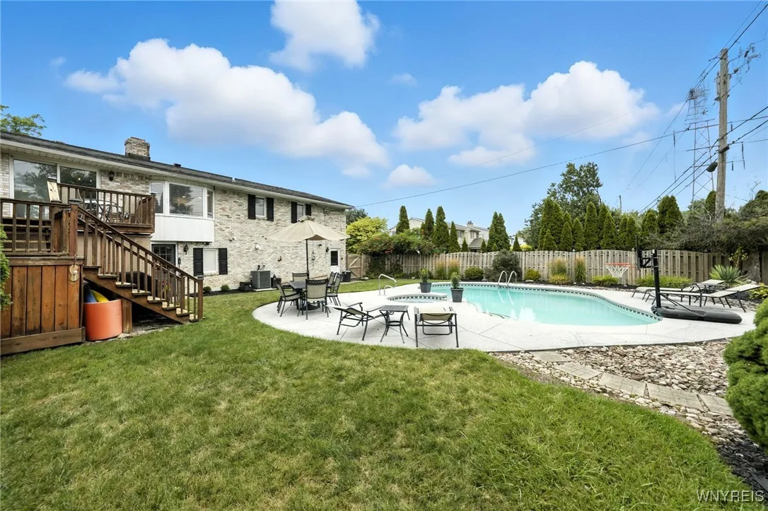 187 Willowgrove South, Tonawanda, New York 14150, Tonawanda, New York 14150, 4 Bedrooms Bedrooms, 9 Rooms Rooms,2 BathroomsBathrooms,Residential,Closed,187 Willowgrove South, Tonawanda, New York 14150,0,B1632512