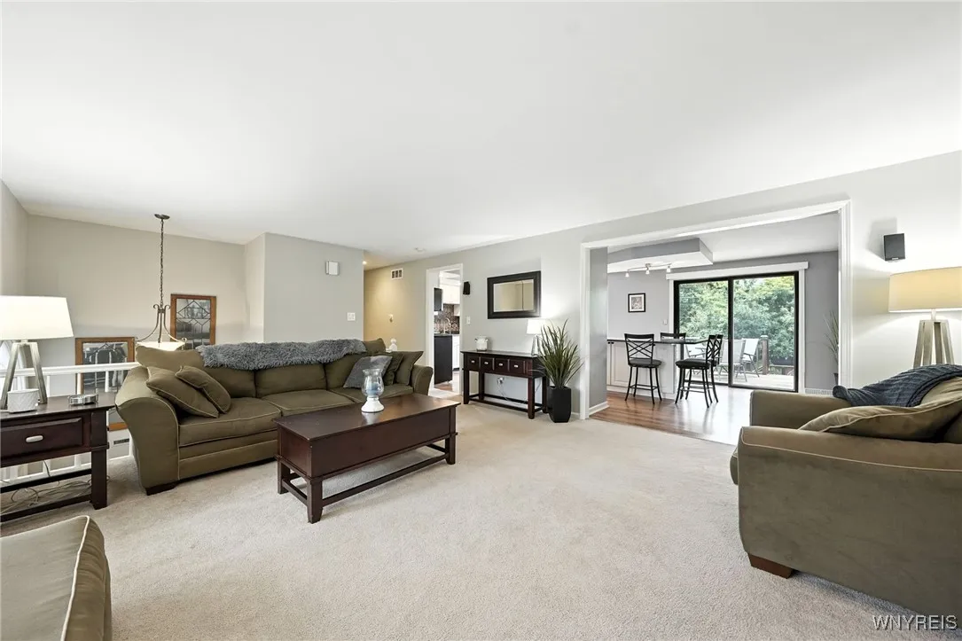 187 Willowgrove South, Tonawanda, New York 14150, Tonawanda, New York 14150, 4 Bedrooms Bedrooms, 9 Rooms Rooms,2 BathroomsBathrooms,Residential,Closed,187 Willowgrove South, Tonawanda, New York 14150,0,B1632512