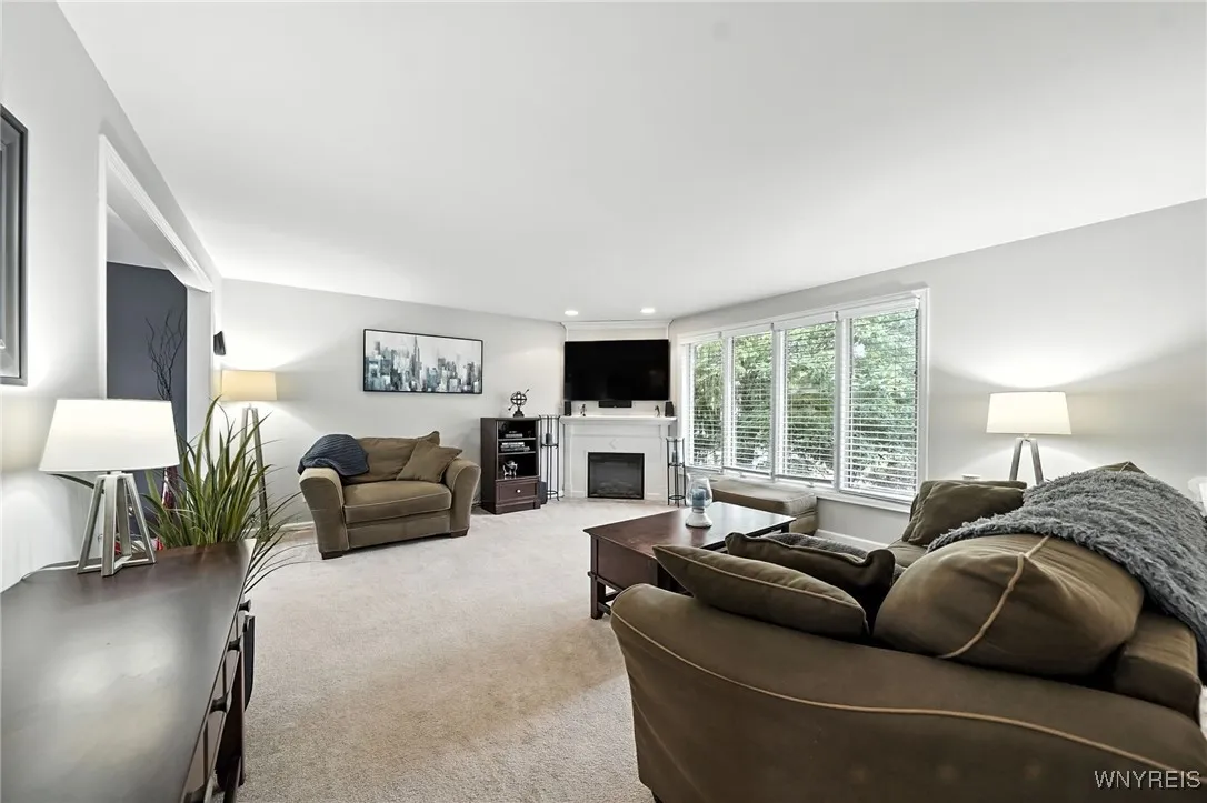 187 Willowgrove South, Tonawanda, New York 14150, Tonawanda, New York 14150, 4 Bedrooms Bedrooms, 9 Rooms Rooms,2 BathroomsBathrooms,Residential,Closed,187 Willowgrove South, Tonawanda, New York 14150,0,B1632512