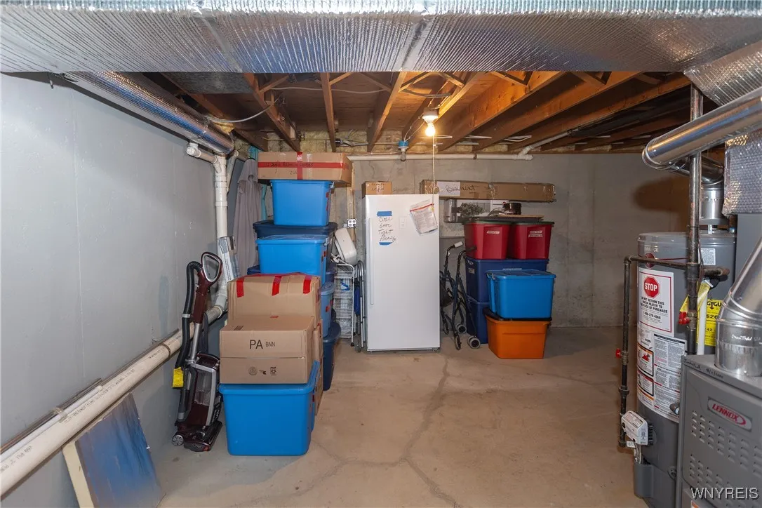 13 Eastwood Parkway, Lancaster, New York 14043, Lancaster, New York 14043, 2 Bedrooms Bedrooms, 6 Rooms Rooms,1 BathroomBathrooms,Residential,Closed,13 Eastwood Parkway, Lancaster, New York 14043,0,B1632413