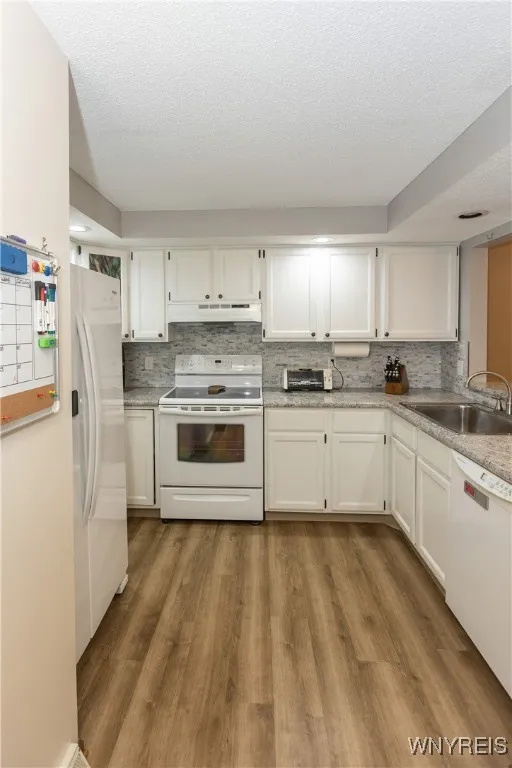 13 Eastwood Parkway, Lancaster, New York 14043, Lancaster, New York 14043, 2 Bedrooms Bedrooms, 6 Rooms Rooms,1 BathroomBathrooms,Residential,Closed,13 Eastwood Parkway, Lancaster, New York 14043,0,B1632413