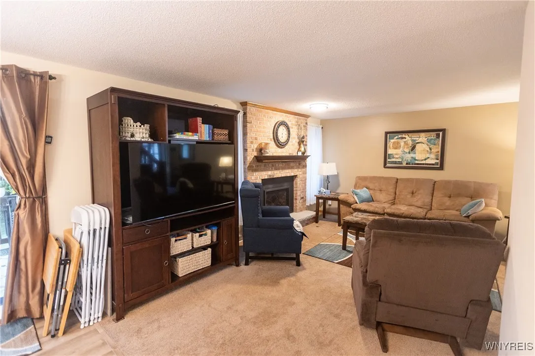13 Eastwood Parkway, Lancaster, New York 14043, Lancaster, New York 14043, 2 Bedrooms Bedrooms, 6 Rooms Rooms,1 BathroomBathrooms,Residential,Closed,13 Eastwood Parkway, Lancaster, New York 14043,0,B1632413