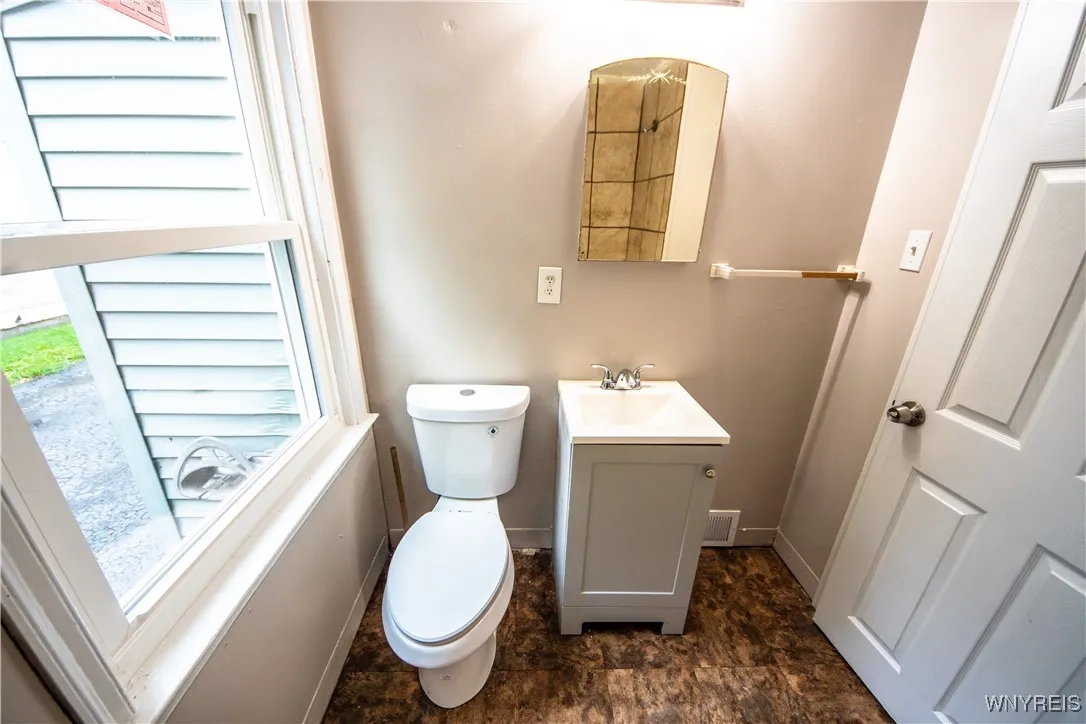 449 81st Street, Niagara Falls, New York 14304, Niagara Falls, New York 14304, 3 Bedrooms Bedrooms, 5 Rooms Rooms,1 BathroomBathrooms,Residential,For Sale,449 81st Street, Niagara Falls, New York 14304,0,B1632486