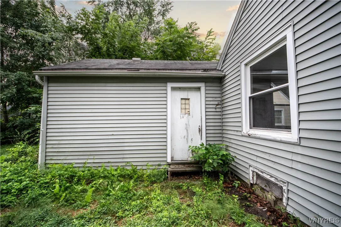 449 81st Street, Niagara Falls, New York 14304, Niagara Falls, New York 14304, 3 Bedrooms Bedrooms, 5 Rooms Rooms,1 BathroomBathrooms,Residential,For Sale,449 81st Street, Niagara Falls, New York 14304,0,B1632486