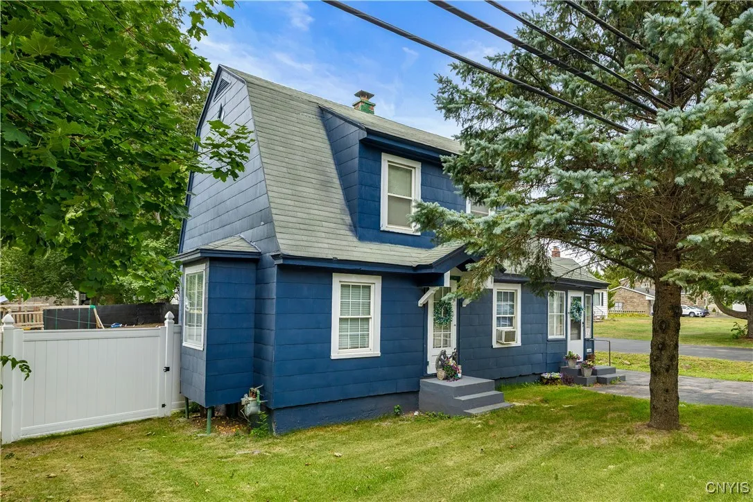 5585 State Route 5, Herkimer, New York 13350, Herkimer, New York 13350, 2 Bedrooms Bedrooms, 7 Rooms Rooms,1 BathroomBathrooms,Residential,Closed,5585 State Route 5, Herkimer, New York 13350,0,S1632543