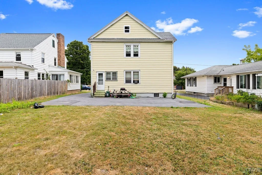 317 East Avenue, Dewitt, New York 13057, De Witt, New York 13057, 4 Bedrooms Bedrooms, ,3 BathroomsBathrooms,Residential,Closed,317 East Avenue, Dewitt, New York 13057,0,S1632249