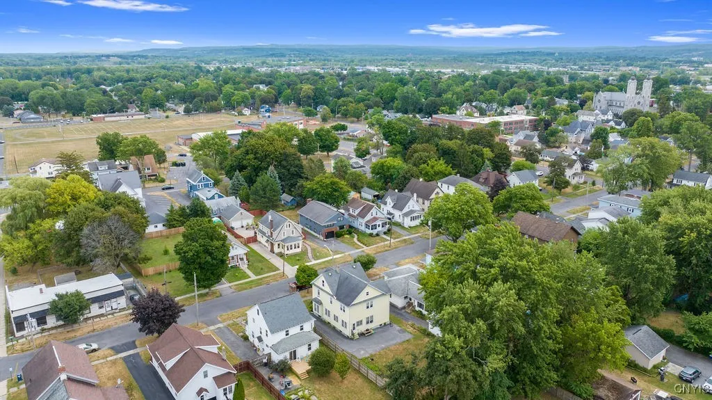 317 East Avenue, Dewitt, New York 13057, De Witt, New York 13057, 4 Bedrooms Bedrooms, ,3 BathroomsBathrooms,Residential,Closed,317 East Avenue, Dewitt, New York 13057,0,S1632249