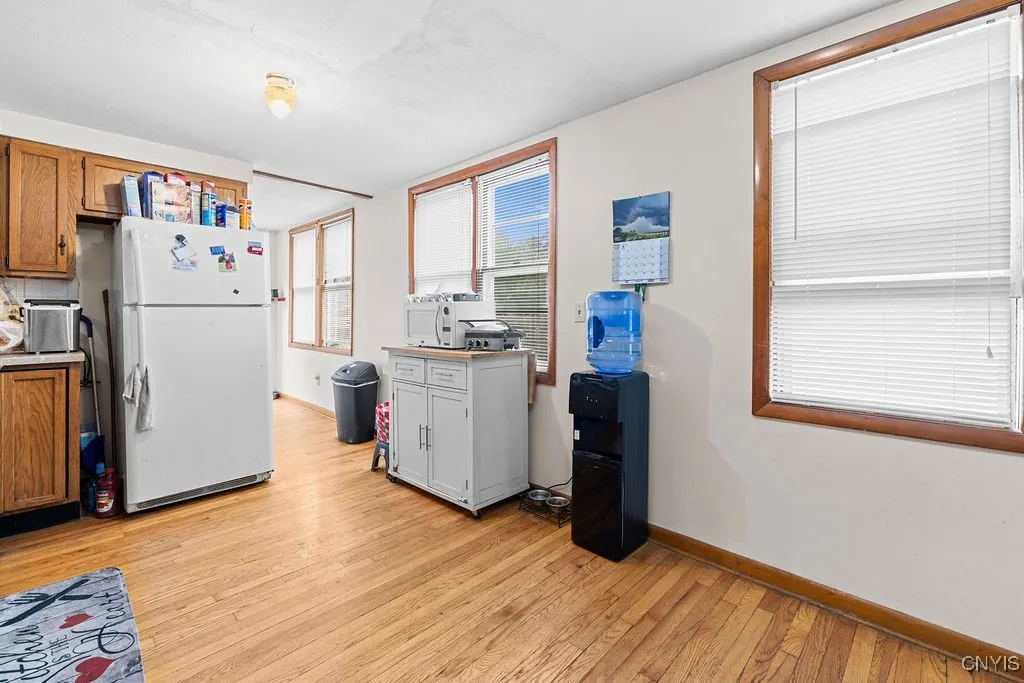 317 East Avenue, Dewitt, New York 13057, De Witt, New York 13057, 4 Bedrooms Bedrooms, ,3 BathroomsBathrooms,Residential,Closed,317 East Avenue, Dewitt, New York 13057,0,S1632249