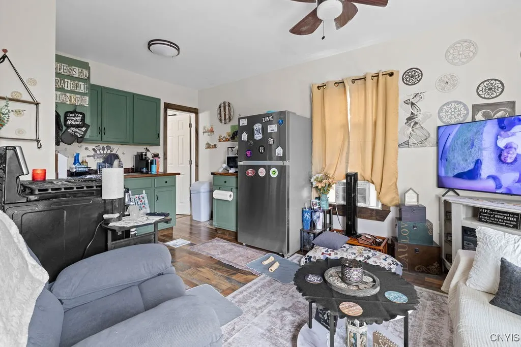 317 East Avenue, Dewitt, New York 13057, De Witt, New York 13057, 4 Bedrooms Bedrooms, ,3 BathroomsBathrooms,Residential,Closed,317 East Avenue, Dewitt, New York 13057,0,S1632249