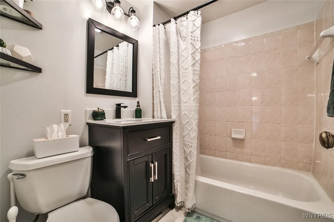 254 Westgate Road, Tonawanda, New York 14217, Tonawanda, New York 14217, 3 Bedrooms Bedrooms, 7 Rooms Rooms,1 BathroomBathrooms,Residential,For Sale,254 Westgate Road, Tonawanda, New York 14217,0,B1632407