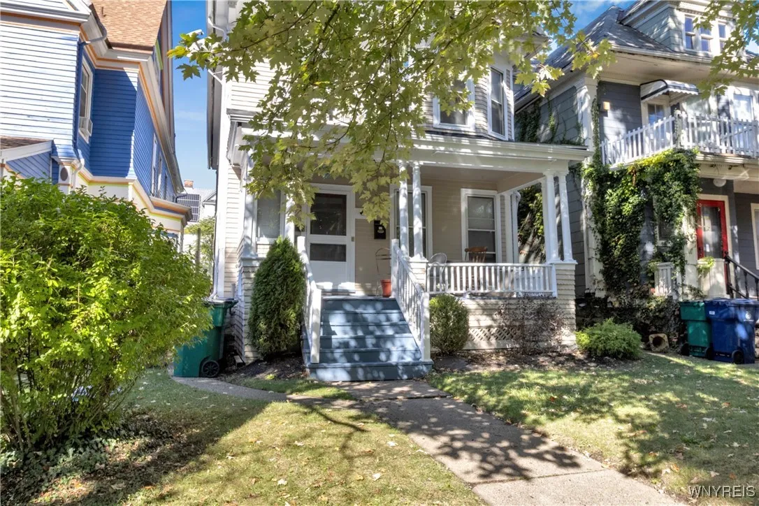 319 West Utica Street N, Buffalo, New York 14222, Buffalo, New York 14222, 5 Bedrooms Bedrooms, ,3 BathroomsBathrooms,Residential,For Sale,319 West Utica Street N, Buffalo, New York 14222,0,B1632468