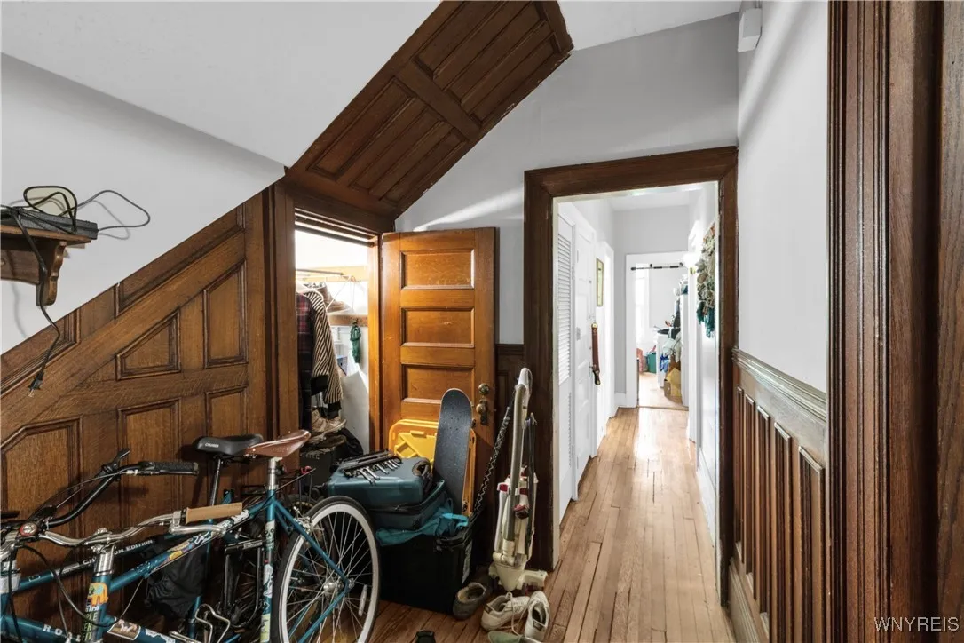 319 West Utica Street N, Buffalo, New York 14222, Buffalo, New York 14222, 5 Bedrooms Bedrooms, ,3 BathroomsBathrooms,Residential,For Sale,319 West Utica Street N, Buffalo, New York 14222,B1632468