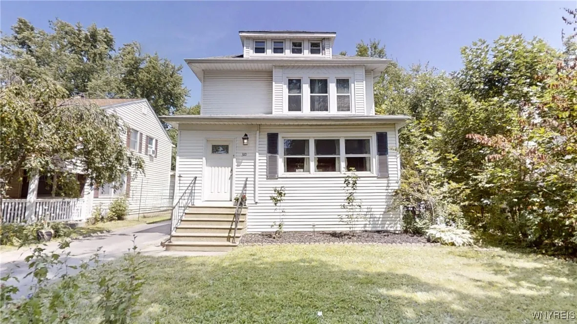 310 Washington Highway, Amherst, New York 14226, Amherst, New York 14226, 4 Bedrooms Bedrooms, 7 Rooms Rooms,1 BathroomBathrooms,Residential,For Sale,310 Washington Highway, Amherst, New York 14226,0,B1632581