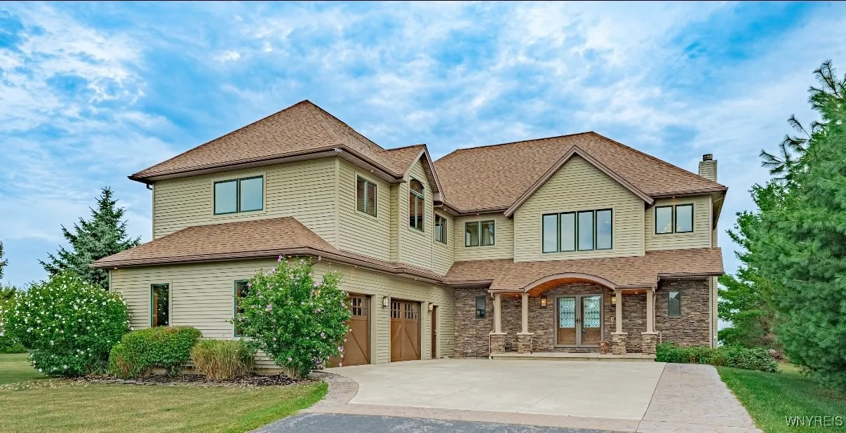 2199 Lake Road, Porter, New York 14131, Porter, New York 14131, 3 Bedrooms Bedrooms, 10 Rooms Rooms,2 BathroomsBathrooms,Residential,Closed,2199 Lake Road, Porter, New York 14131,0,B1632305