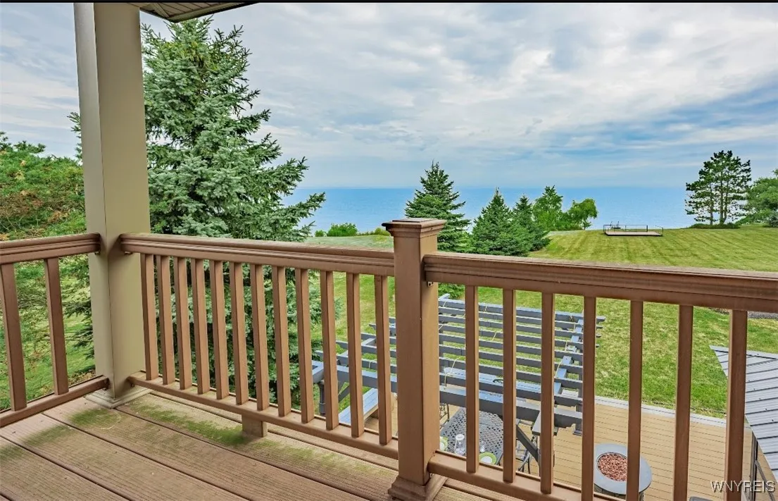 2199 Lake Road, Porter, New York 14131, Porter, New York 14131, 3 Bedrooms Bedrooms, 10 Rooms Rooms,2 BathroomsBathrooms,Residential,Closed,2199 Lake Road, Porter, New York 14131,0,B1632305