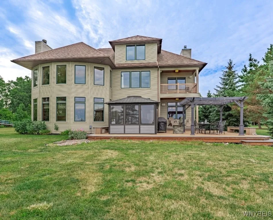 2199 Lake Road, Porter, New York 14131, Porter, New York 14131, 3 Bedrooms Bedrooms, 10 Rooms Rooms,2 BathroomsBathrooms,Residential,Closed,2199 Lake Road, Porter, New York 14131,0,B1632305