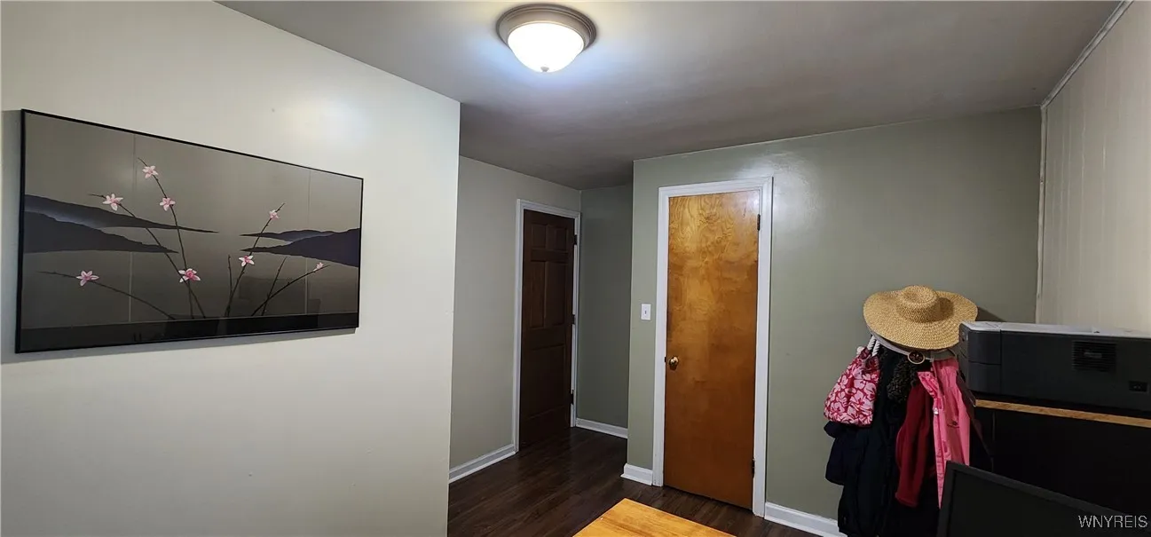 2324 Parker Boulevard, Tonawanda, New York 14150, Tonawanda, New York 14150, 4 Bedrooms Bedrooms, 7 Rooms Rooms,1 BathroomBathrooms,Residential,For Sale,2324 Parker Boulevard, Tonawanda, New York 14150,B1632511