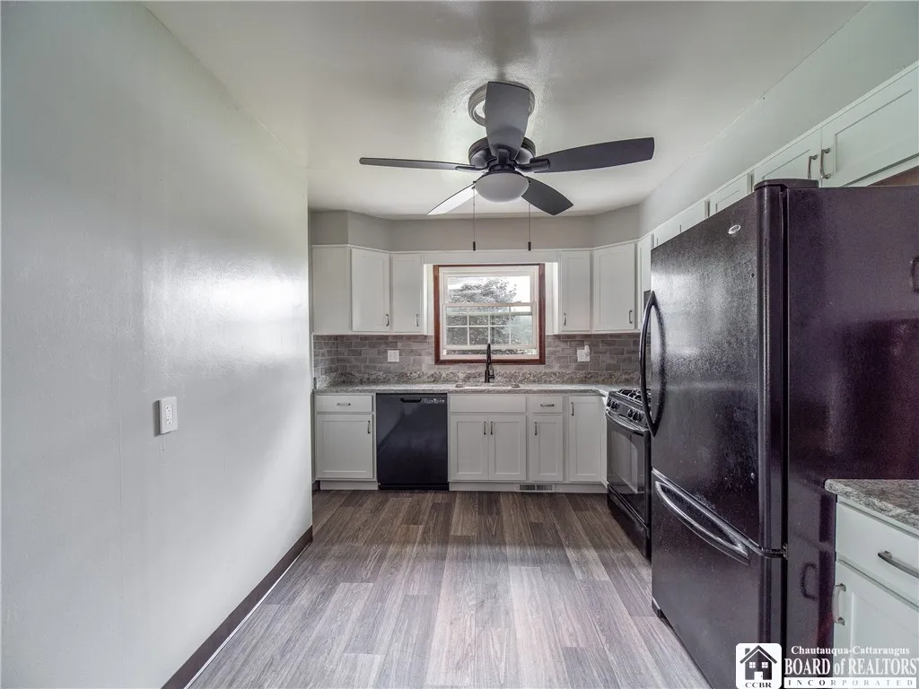 161 Ivy Street, Jamestown, New York 14701, Jamestown, New York 14701, 3 Bedrooms Bedrooms, 9 Rooms Rooms,2 BathroomsBathrooms,Residential,For Sale,161 Ivy Street, Jamestown, New York 14701,0,R1632140