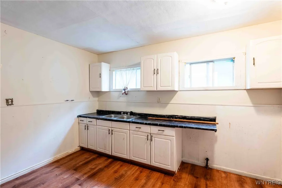 199 Schuele Avenue, Buffalo, New York 14215, Buffalo, New York 14215, 6 Bedrooms Bedrooms, ,2 BathroomsBathrooms,Residential,For Sale,199 Schuele Avenue, Buffalo, New York 14215,0,B1632326