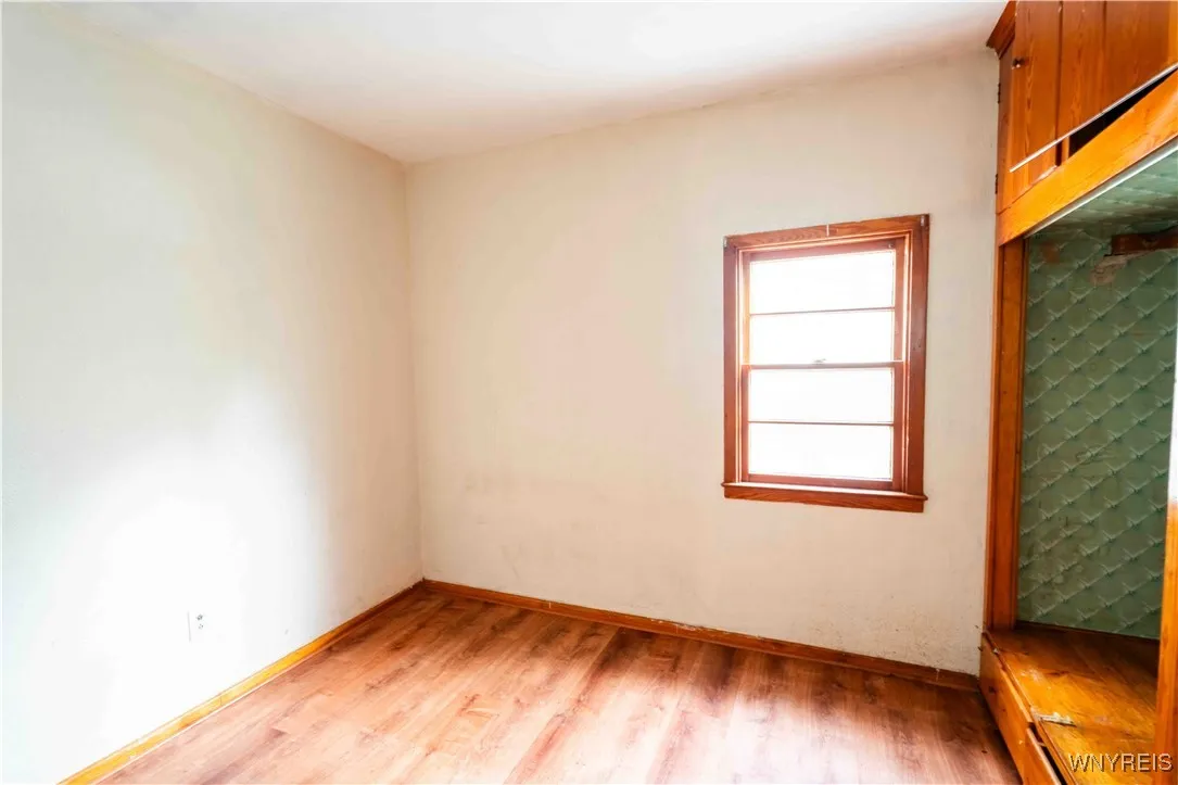 199 Schuele Avenue, Buffalo, New York 14215, Buffalo, New York 14215, 6 Bedrooms Bedrooms, ,2 BathroomsBathrooms,Residential,For Sale,199 Schuele Avenue, Buffalo, New York 14215,0,B1632326