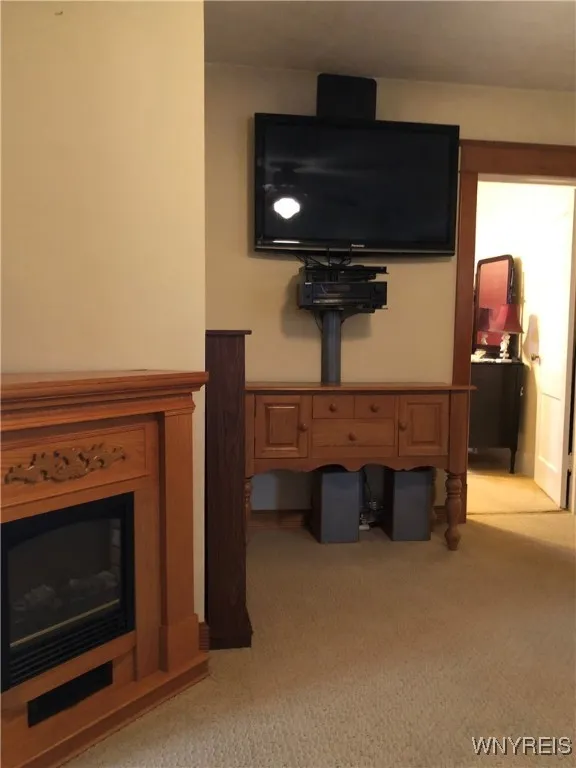 BRACKET FOR WALL MOUNT TV