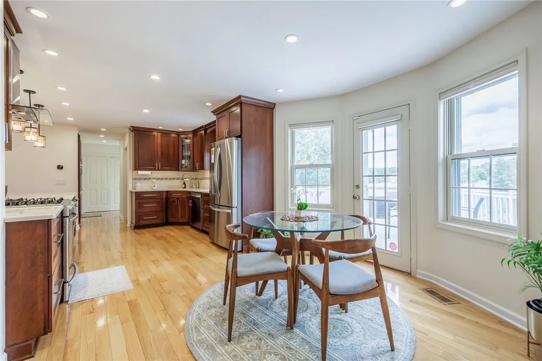 132 Caversham Woods, Pittsford, New York 14534, Pittsford, New York 14534, 4 Bedrooms Bedrooms, 10 Rooms Rooms,3 BathroomsBathrooms,Residential,Closed,132 Caversham Woods, Pittsford, New York 14534,0,R1632288 132 Caversham Woods, Pittsford, New York 14534, Pittsford, New York 14534, 4 Bedrooms Bedrooms, 10 Rooms Rooms,3 BathroomsBathrooms,Residential,Closed,132 Caversham Woods, Pittsford, New York 14534,0,R1632288