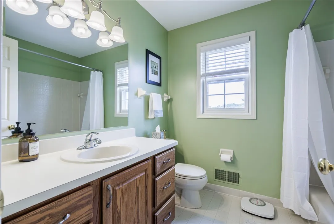 132 Caversham Woods, Pittsford, New York 14534, Pittsford, New York 14534, 4 Bedrooms Bedrooms, 10 Rooms Rooms,3 BathroomsBathrooms,Residential,Closed,132 Caversham Woods, Pittsford, New York 14534,0,R1632288 132 Caversham Woods, Pittsford, New York 14534, Pittsford, New York 14534, 4 Bedrooms Bedrooms, 10 Rooms Rooms,3 BathroomsBathrooms,Residential,Closed,132 Caversham Woods, Pittsford, New York 14534,0,R1632288