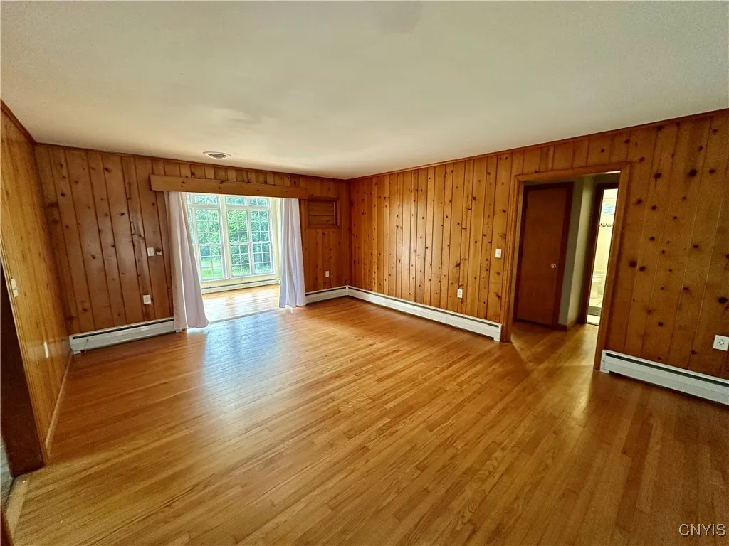 977 Old Seneca Turnpike, Skaneateles, New York 131, Skaneateles, New York 13152, 3 Bedrooms Bedrooms, 6 Rooms Rooms,1 BathroomBathrooms,Residential,Closed,977 Old Seneca Turnpike, Skaneateles, New York 131,0,S1621584