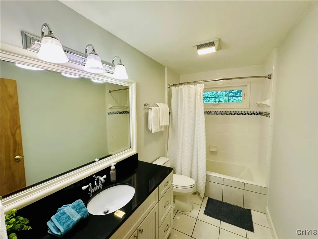 977 Old Seneca Turnpike, Skaneateles, New York 131, Skaneateles, New York 13152, 3 Bedrooms Bedrooms, 6 Rooms Rooms,1 BathroomBathrooms,Residential,Closed,977 Old Seneca Turnpike, Skaneateles, New York 131,0,S1621584