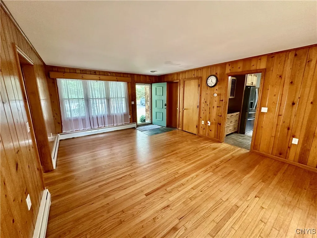 977 Old Seneca Turnpike, Skaneateles, New York 131, Skaneateles, New York 13152, 3 Bedrooms Bedrooms, 6 Rooms Rooms,1 BathroomBathrooms,Residential,Closed,977 Old Seneca Turnpike, Skaneateles, New York 131,0,S1621584