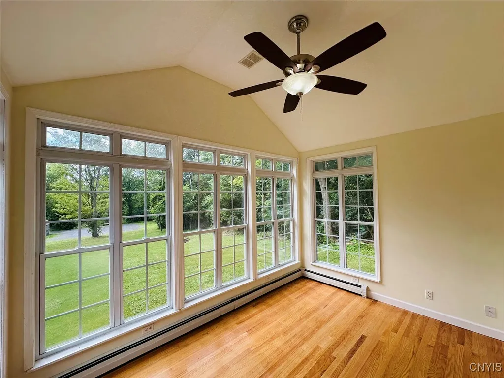 977 Old Seneca Turnpike, Skaneateles, New York 131, Skaneateles, New York 13152, 3 Bedrooms Bedrooms, 6 Rooms Rooms,1 BathroomBathrooms,Residential,Closed,977 Old Seneca Turnpike, Skaneateles, New York 131,0,S1621584