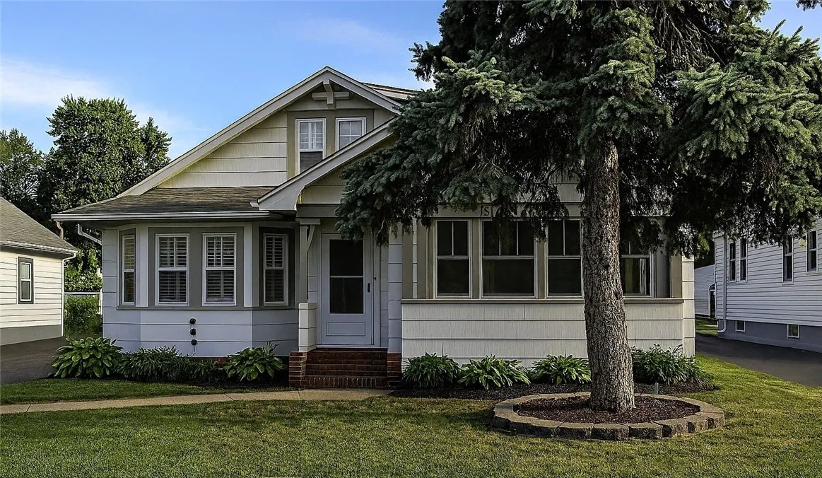 251 Hinchey Road, Gates, New York 14624, Gates, New York 14624, 4 Bedrooms Bedrooms, 7 Rooms Rooms,2 BathroomsBathrooms,Residential,For Sale,251 Hinchey Road, Gates, New York 14624,0,R1632372