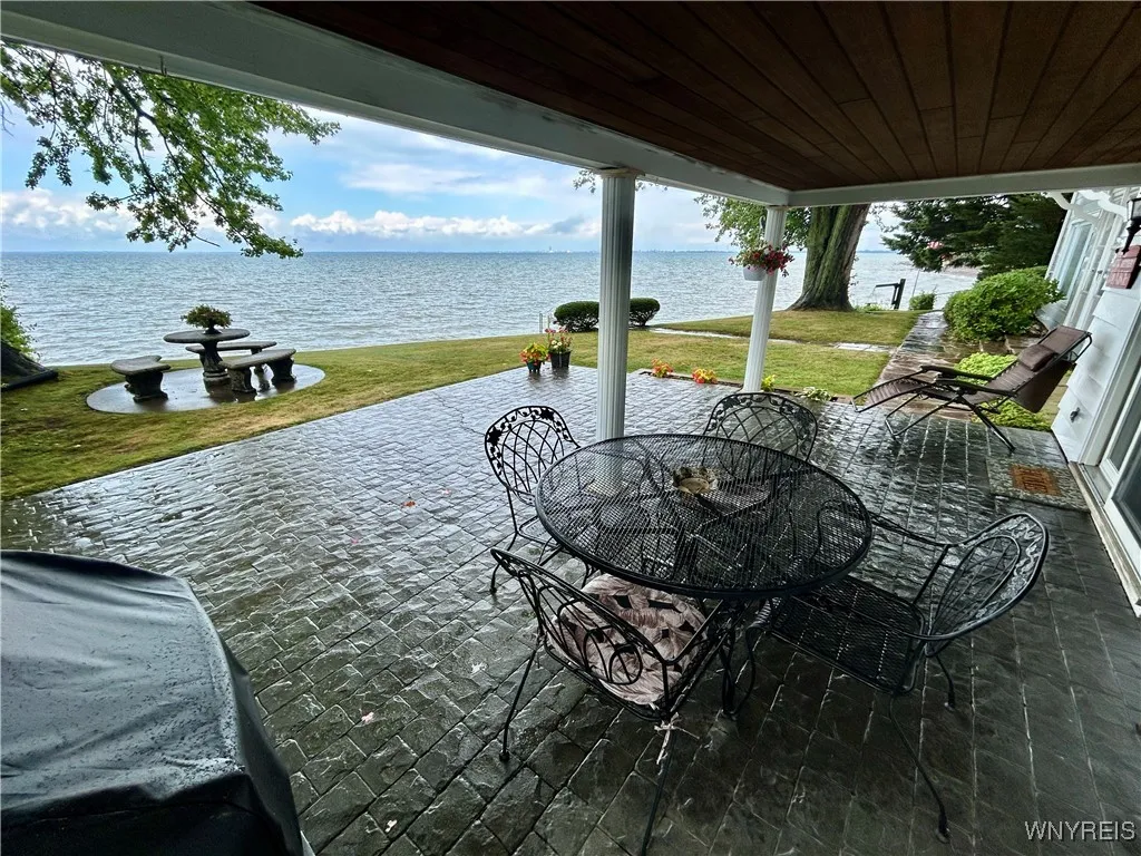 4998 Lake Shore Road, Hamburg, New York 14075, Hamburg, New York 14075, 4 Bedrooms Bedrooms, 10 Rooms Rooms,1 BathroomBathrooms,Residential,For Sale,4998 Lake Shore Road, Hamburg, New York 14075,B1632070