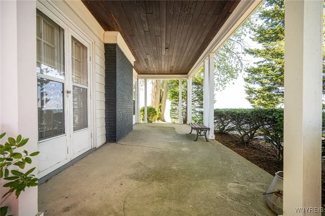 4998 Lake Shore Road, Hamburg, New York 14075, Hamburg, New York 14075, 4 Bedrooms Bedrooms, 10 Rooms Rooms,1 BathroomBathrooms,Residential,For Sale,4998 Lake Shore Road, Hamburg, New York 14075,B1632070