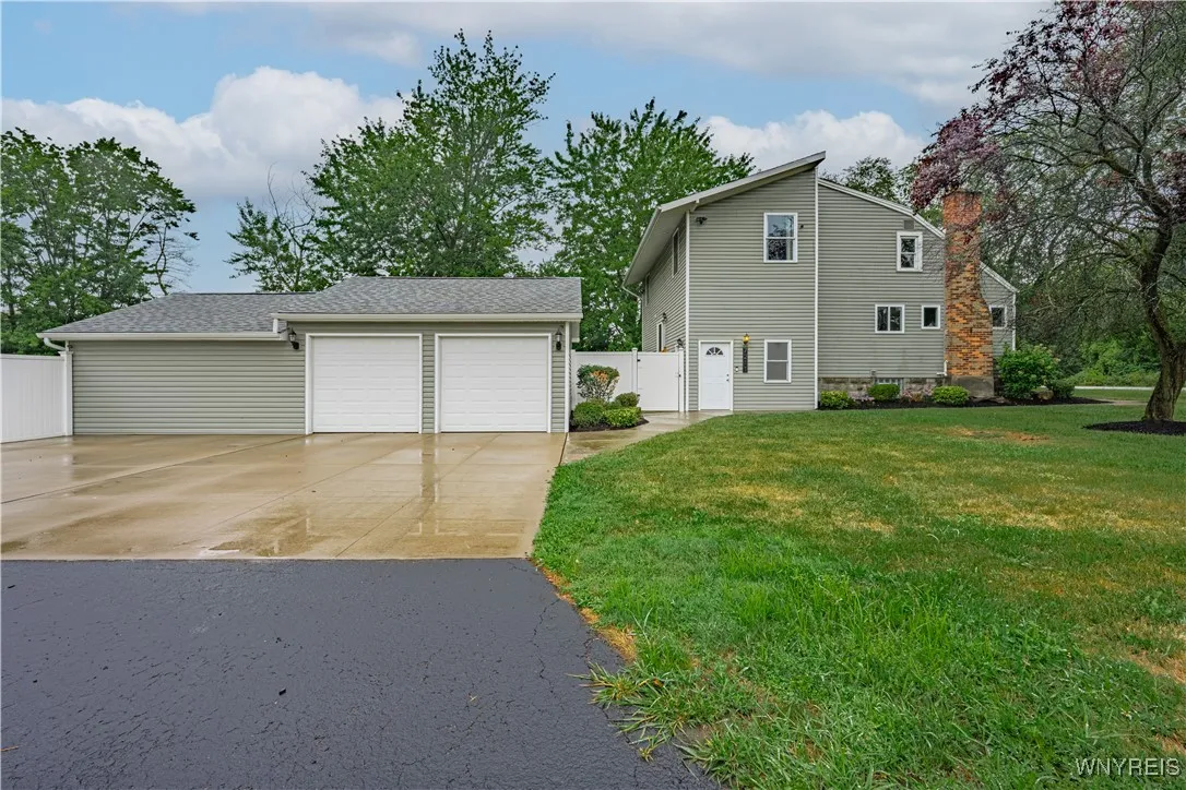 7211 Packard Road, Niagara, New York 14304, Niagara, New York 14304, 4 Bedrooms Bedrooms, 7 Rooms Rooms,1 BathroomBathrooms,Residential,Closed,7211 Packard Road, Niagara, New York 14304,0,B1632400