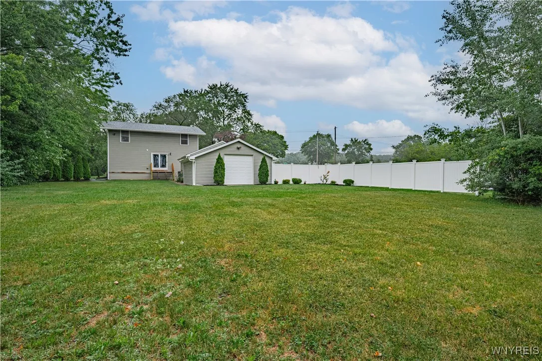 7211 Packard Road, Niagara, New York 14304, Niagara, New York 14304, 4 Bedrooms Bedrooms, 7 Rooms Rooms,1 BathroomBathrooms,Residential,Closed,7211 Packard Road, Niagara, New York 14304,0,B1632400