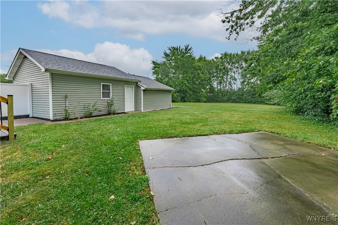 7211 Packard Road, Niagara, New York 14304, Niagara, New York 14304, 4 Bedrooms Bedrooms, 7 Rooms Rooms,1 BathroomBathrooms,Residential,Closed,7211 Packard Road, Niagara, New York 14304,0,B1632400