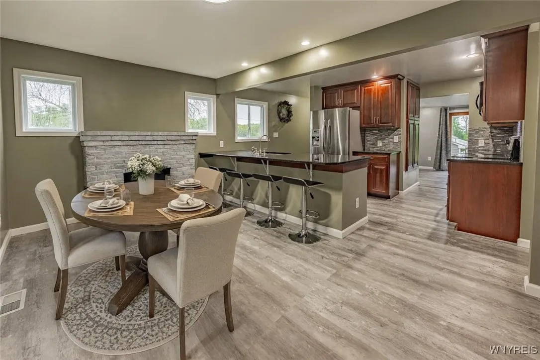 7211 Packard Road, Niagara, New York 14304, Niagara, New York 14304, 4 Bedrooms Bedrooms, 7 Rooms Rooms,1 BathroomBathrooms,Residential,Closed,7211 Packard Road, Niagara, New York 14304,0,B1632400