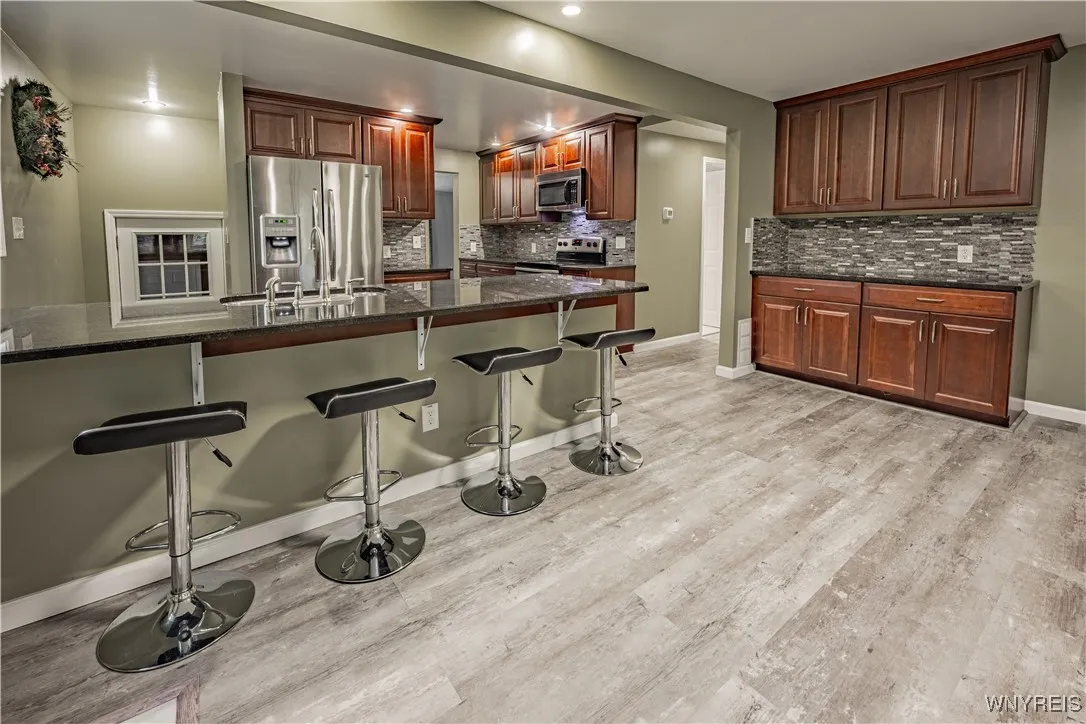 7211 Packard Road, Niagara, New York 14304, Niagara, New York 14304, 4 Bedrooms Bedrooms, 7 Rooms Rooms,1 BathroomBathrooms,Residential,Closed,7211 Packard Road, Niagara, New York 14304,0,B1632400