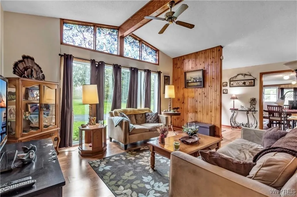 8420 Northfield Road, Clarence, New York 14032, Clarence, New York 14032, 3 Bedrooms Bedrooms, 8 Rooms Rooms,1 BathroomBathrooms,Residential,For Sale,8420 Northfield Road, Clarence, New York 14032,B1632629