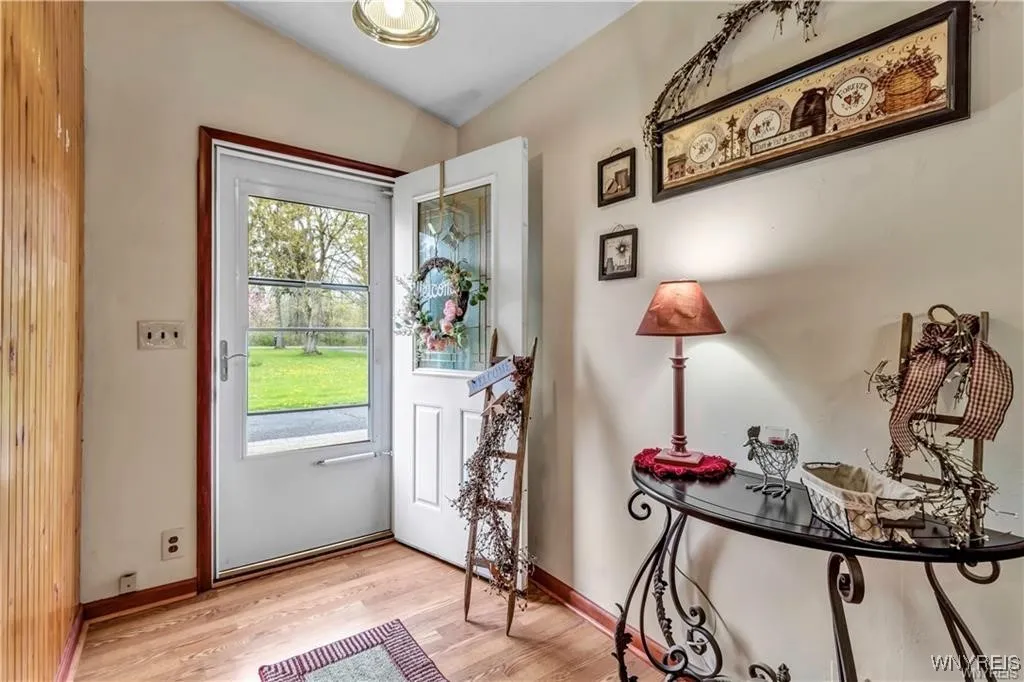 8420 Northfield Road, Clarence, New York 14032, Clarence, New York 14032, 3 Bedrooms Bedrooms, 8 Rooms Rooms,1 BathroomBathrooms,Residential,For Sale,8420 Northfield Road, Clarence, New York 14032,B1632629