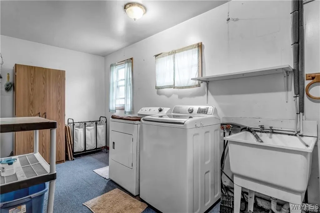 8420 Northfield Road, Clarence, New York 14032, Clarence, New York 14032, 3 Bedrooms Bedrooms, 8 Rooms Rooms,1 BathroomBathrooms,Residential,For Sale,8420 Northfield Road, Clarence, New York 14032,B1632629