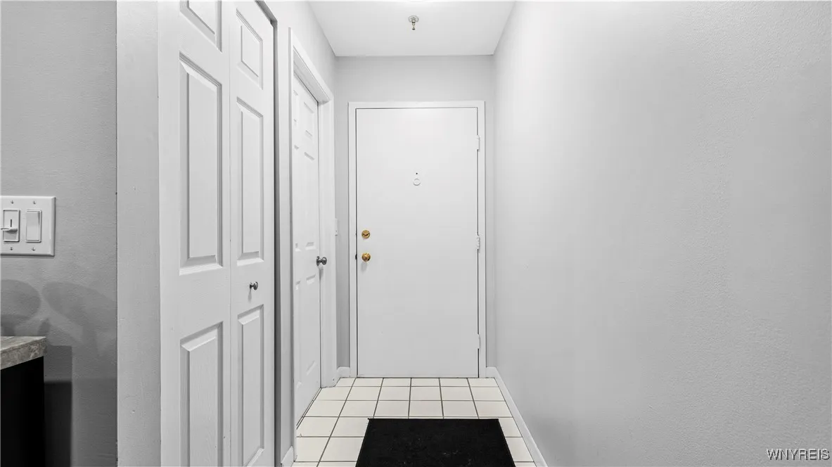 1175 Youngs Road, Amherst, New York 14221, Amherst, New York 14221, 2 Bedrooms Bedrooms, 5 Rooms Rooms,2 BathroomsBathrooms,Residential Lease,Closed,1175 Youngs Road, Amherst, New York 14221,0,B1632668